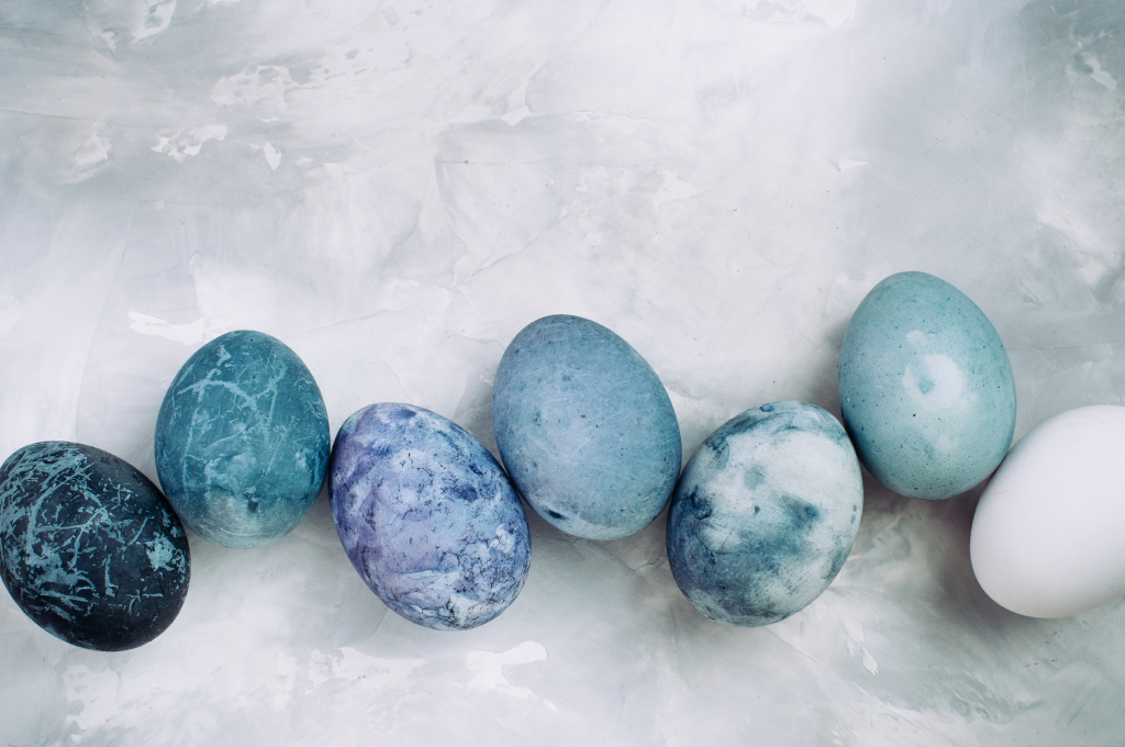 как покрасить яйца гелевыми пищевыми красителями
